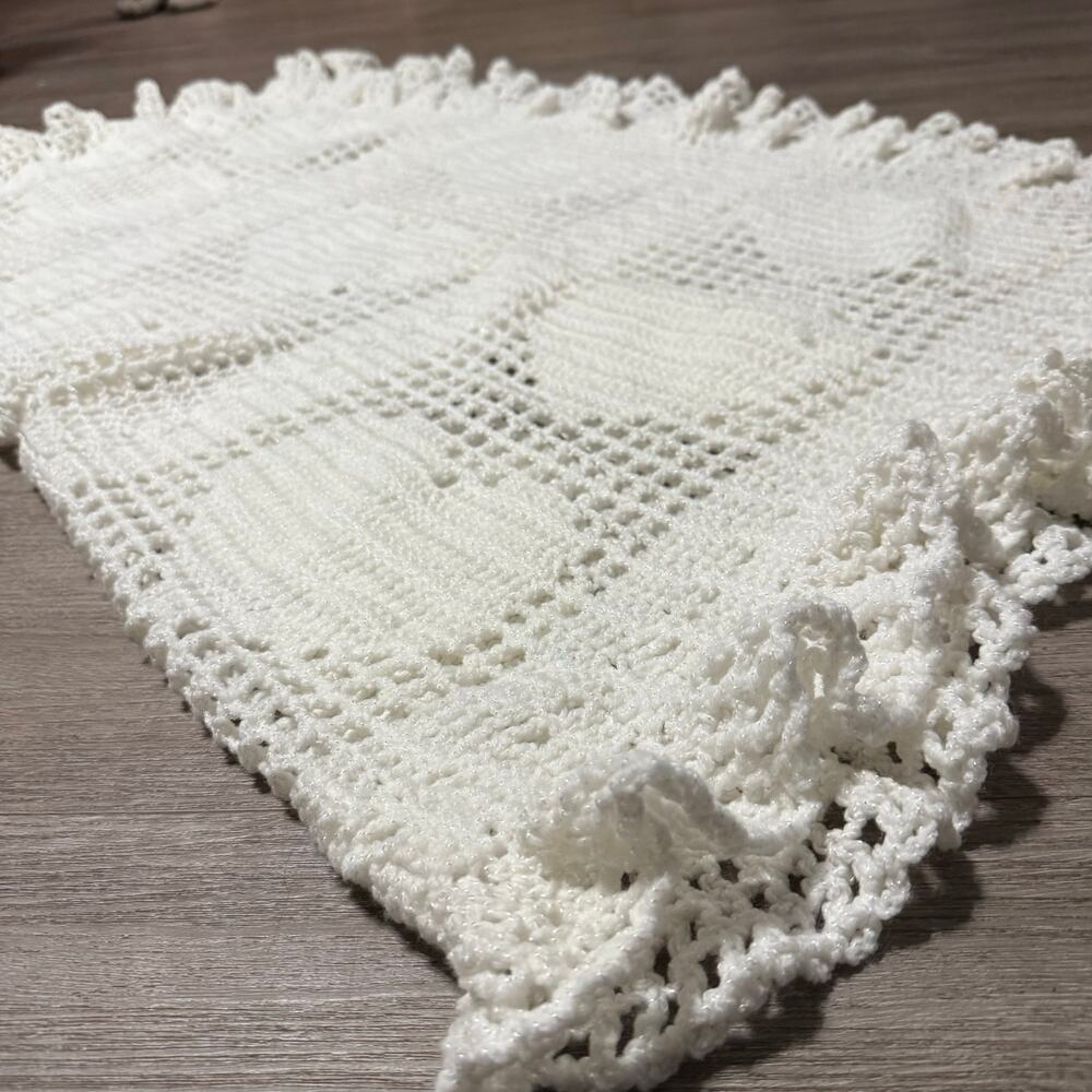 Vintage Handmade Crochet Heart Afghan Throw Blanket White/Shimmer LaceEdge 52x34